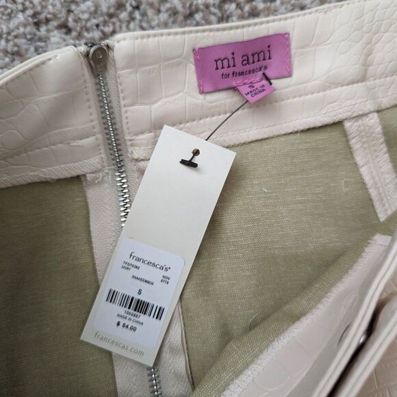 Francesca’s Snake Embossed Mini Skirt | NWT | Women’s Small | Ivory - Picture 3 of 5